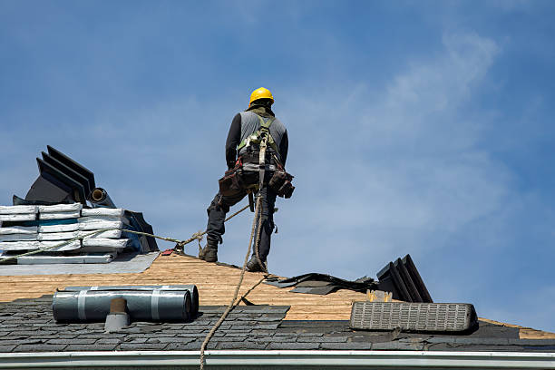 Professional Gutter Installation technician working in Calypso, NC